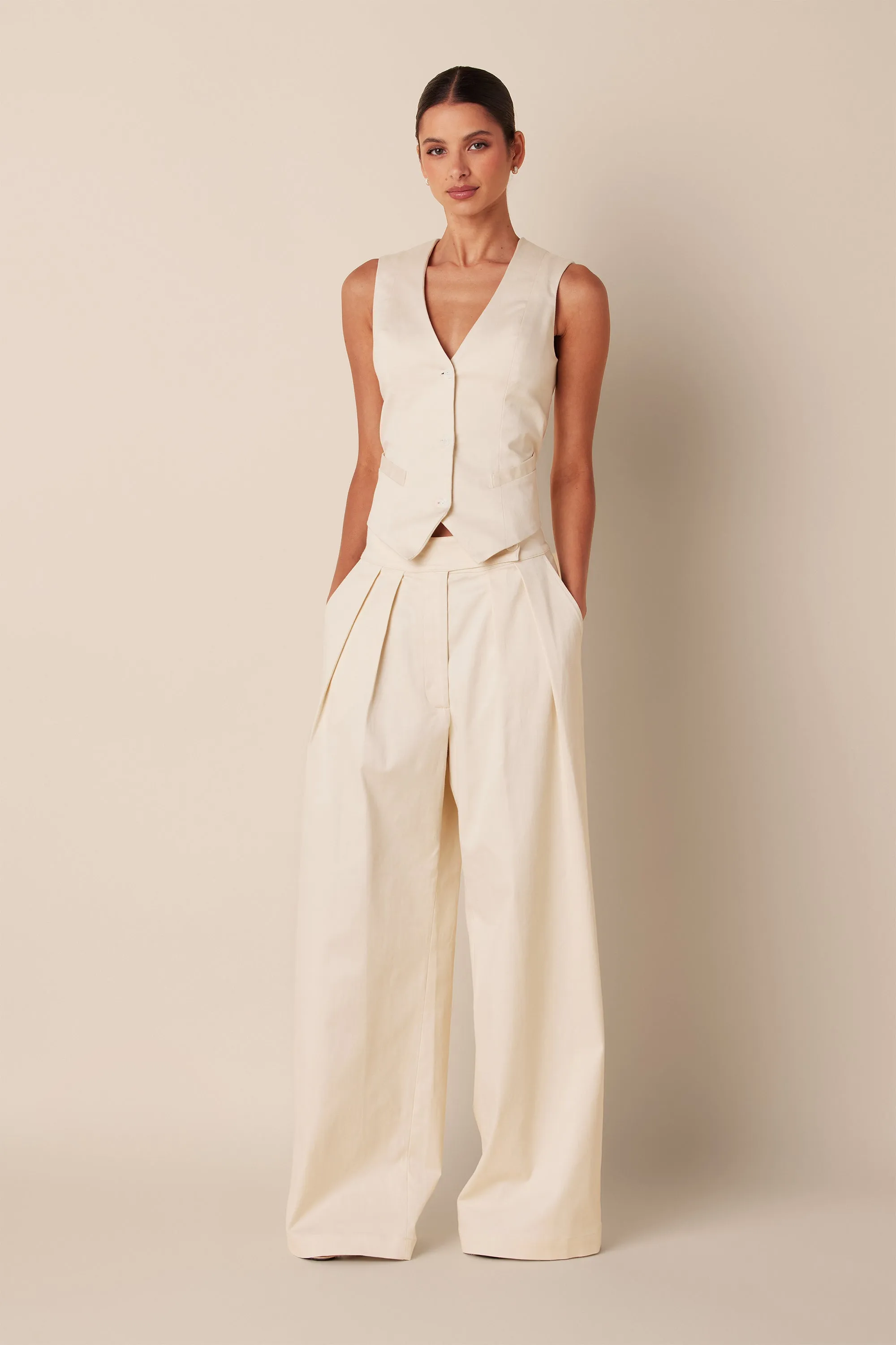 BROOKLYN HIGH RISE PLEATED TWILL PANT | GARDENIA