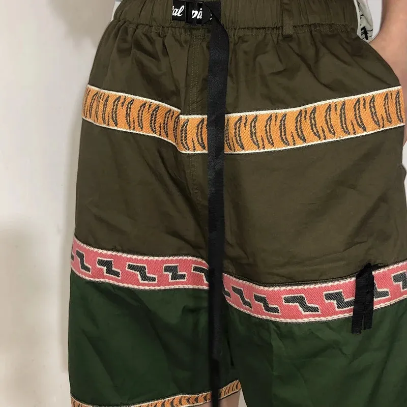 Color Contrast Casual Japan Style Shorts with Tiger Print