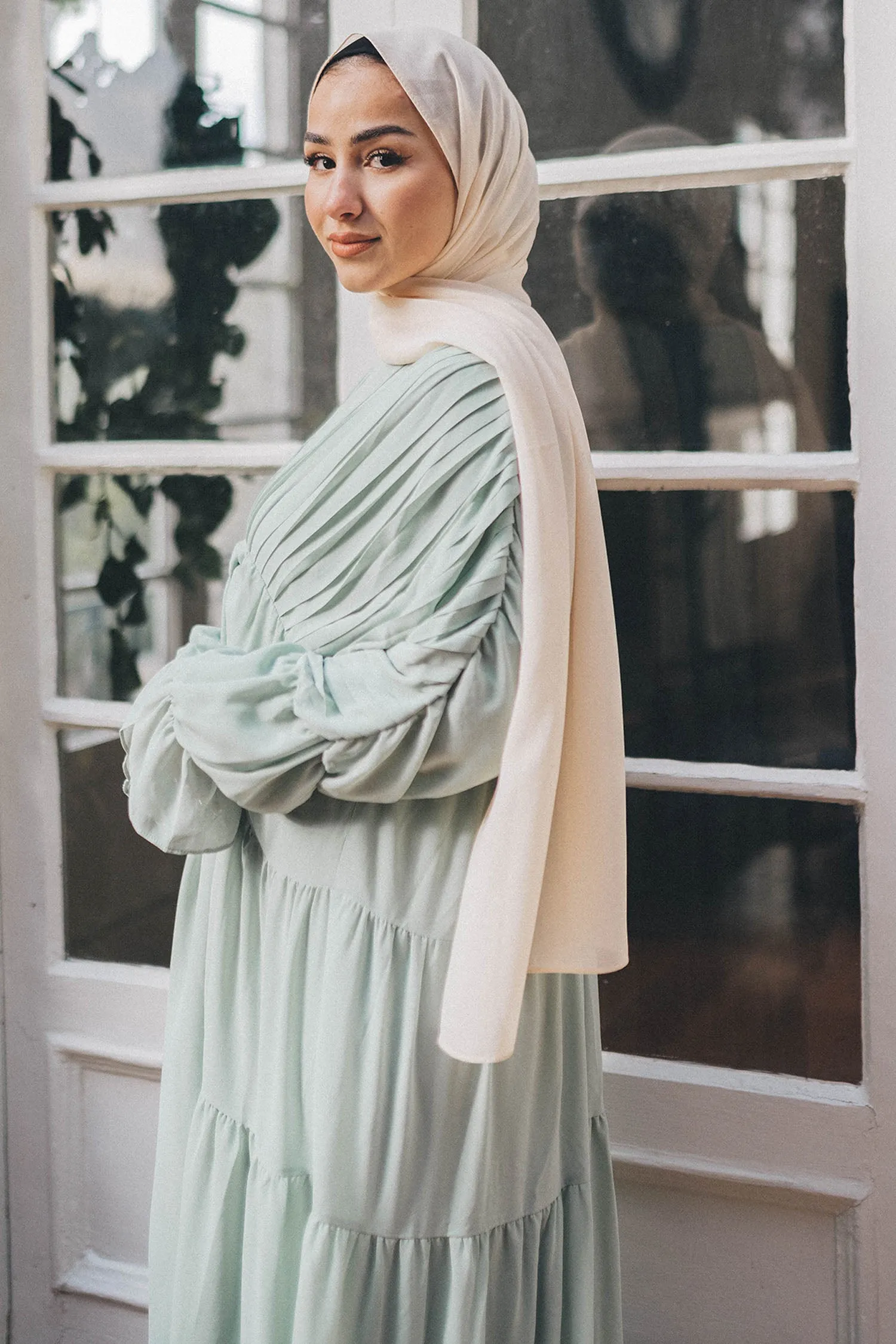 Saleema Chiffon Open Abaya - Light Sage