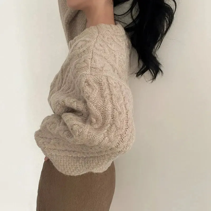 Twisted Round Pullover