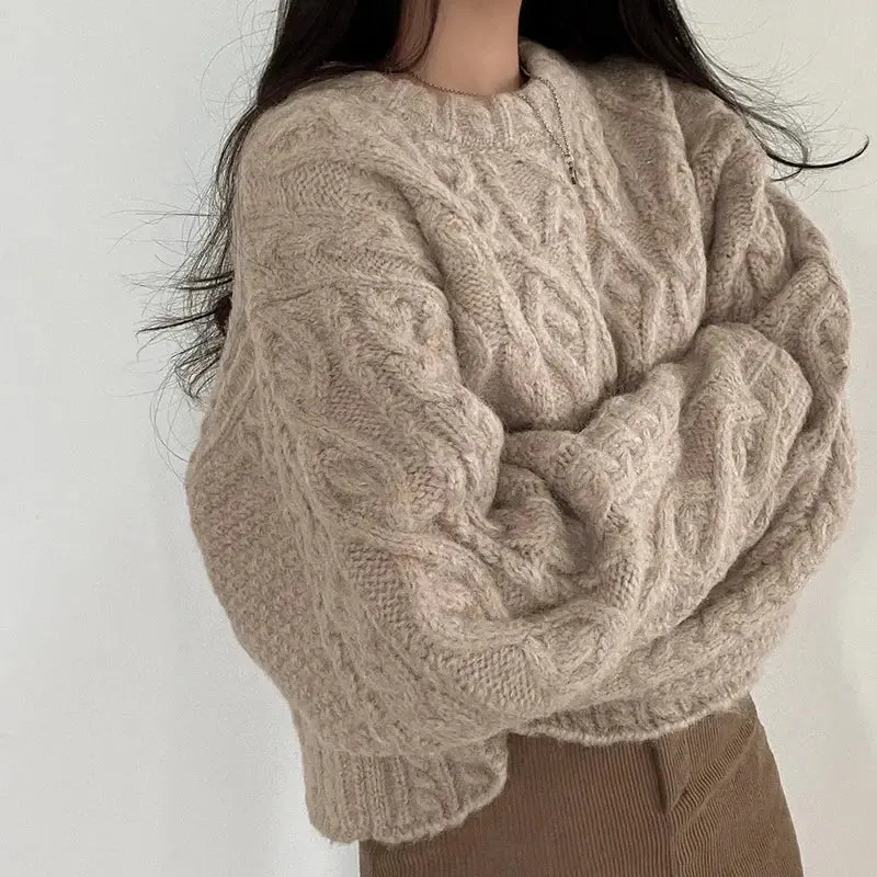 Twisted Round Pullover